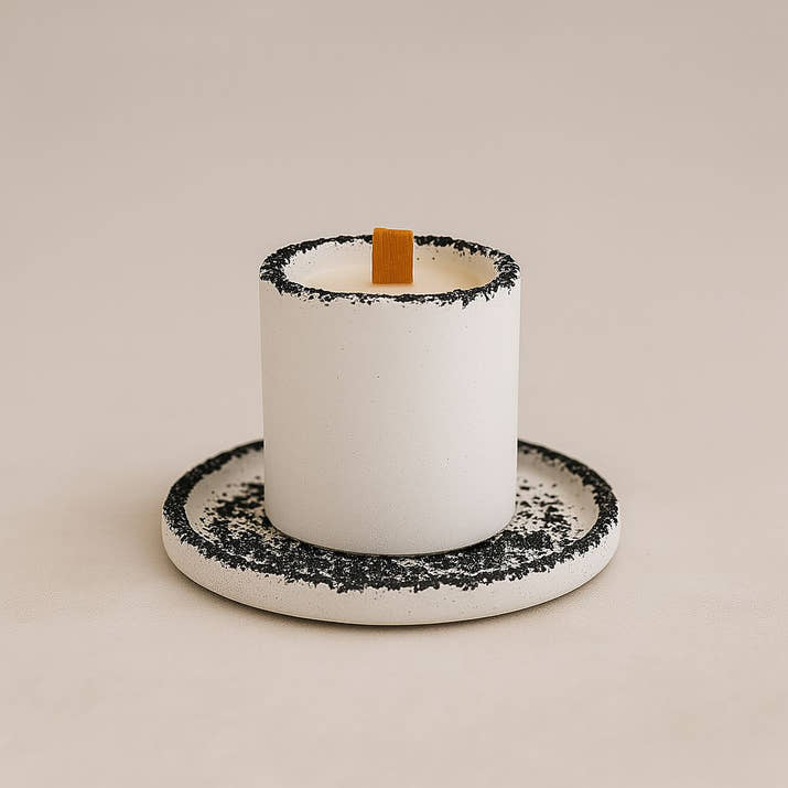 Kırık Taş Koleksiyonu Tepsili Beton Mumluk – Taş Detaylı, Dekoratif Tasarım