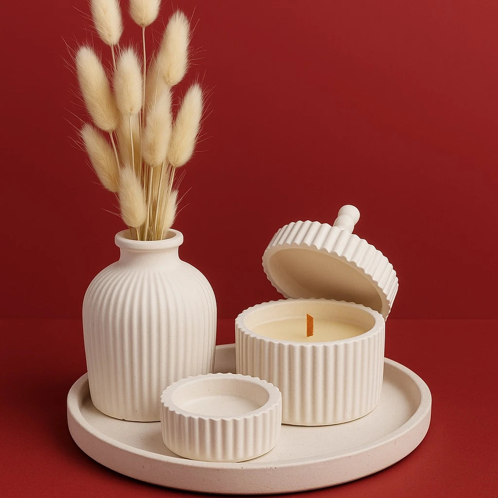 5'li Dekoratif Set – El Yapımı Kapaklı Mum, Vazo ve Mumluk ile Minimal Tasarım